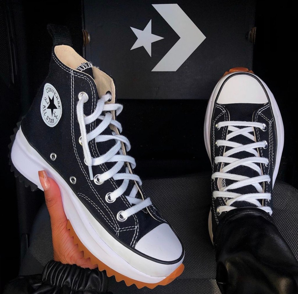 Converser Run Star Hike in Black and White